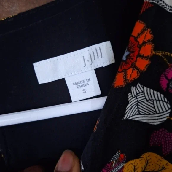 J. Jill Black Floral Bohemian Preppy Knee-Length Layered Dress Size S Pockets 💐 - Picture 4 of 8